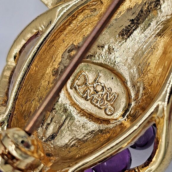 Joan Rivers Bee Brooch Vtg Grape Vine Fruit Cluster Enamel Figural Insect Pin - Picture 8 of 10